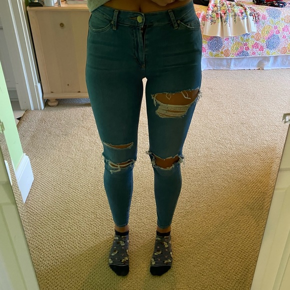 Topshop MOTO Mid-Rise Skinny Jeans - Distressed - Picture 3 of 5